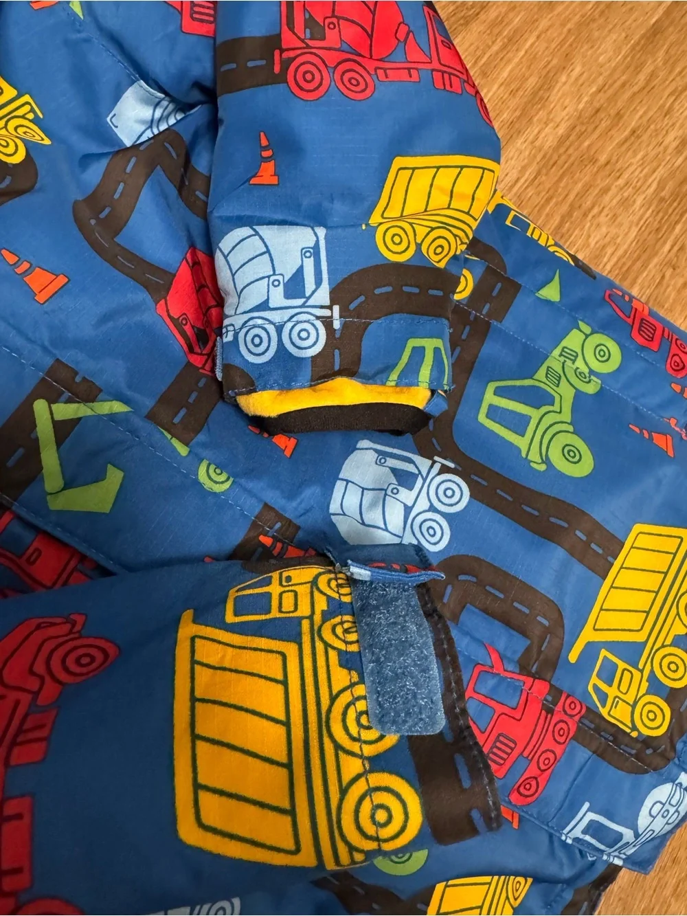The Children’s Place 3-in 1 Construction Vehicle Hooded Jacket Fleece Lined 5T